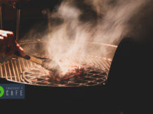 【庭キャンプ】シェア60%！Weberグリルは庭キャンプで活躍できるのか？【BBQ】