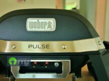 【レビュー】スマートグリル「Weber Pulse 1000」食材の温度をスマホで確認、BBQ素人でも美味しく焼ける！